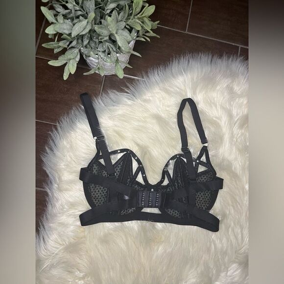 Thistle and Spire Lyra cut out bra sz 34 DD - Picture 7 of 7